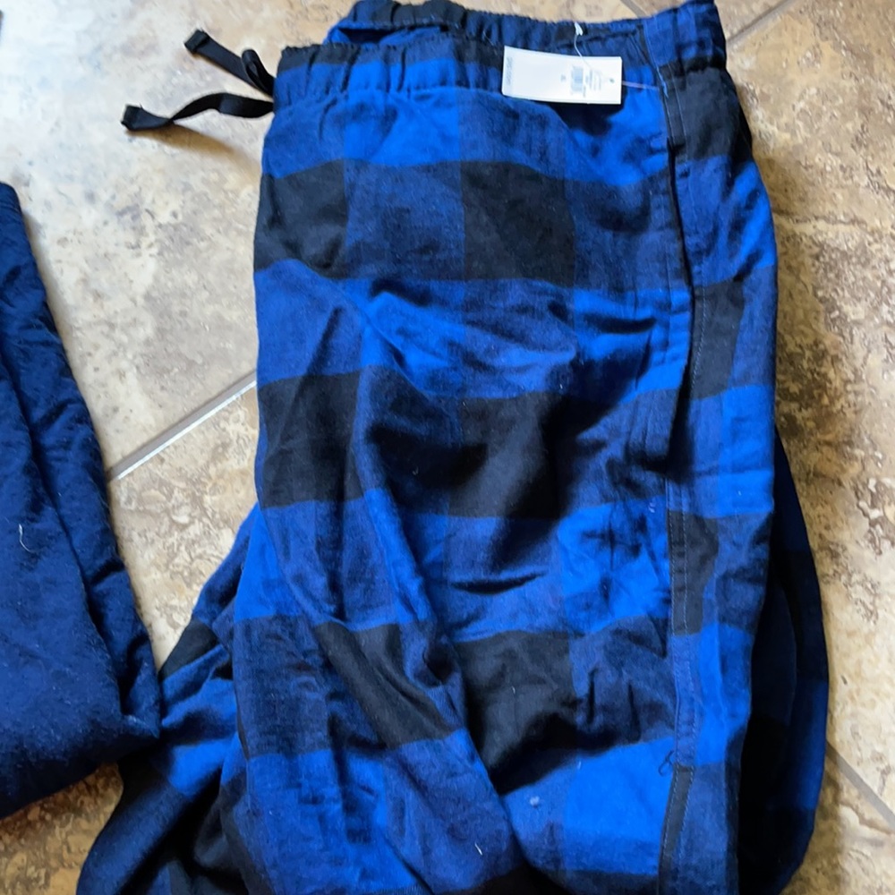 BRAND NEW Men’s Gap Pajamas Set